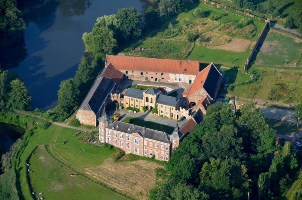 Apartamento Kasteel Nieuwenhoven Sint-Truiden Exterior foto